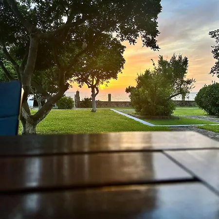 Genari Sea View For Couples Or Small Families Appartamento Korakokhórion